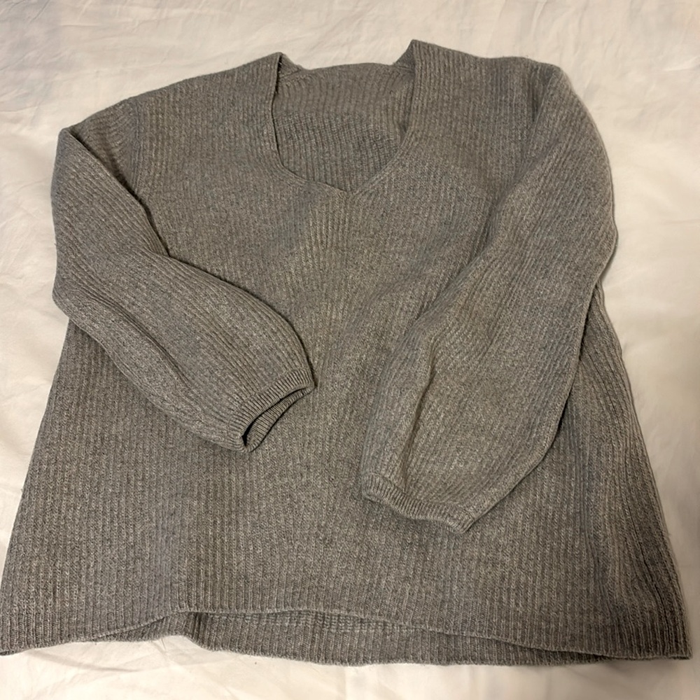 Cuyana sweater- small